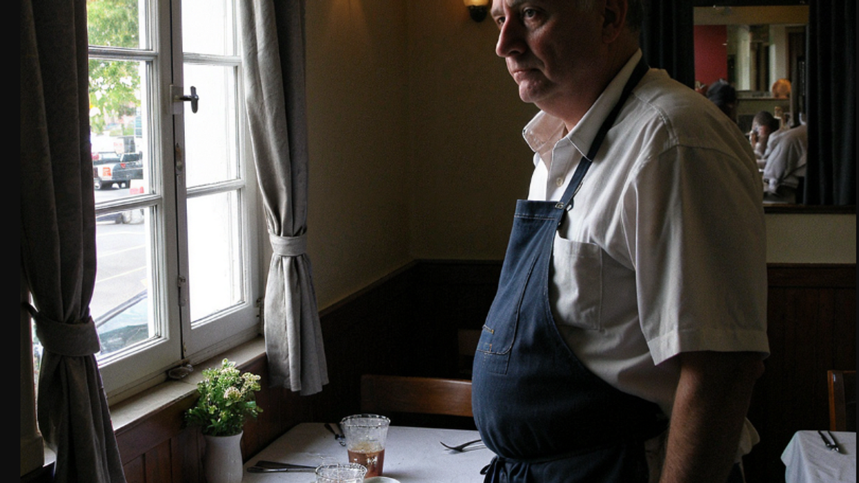He stood alone in his empty restaurant. His daughter posted a video—and the crowds came pouring in.