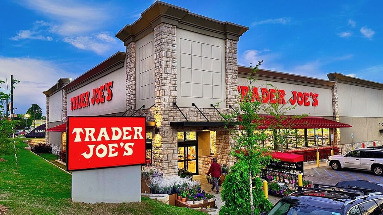 trader joe's, tj's, grocery store